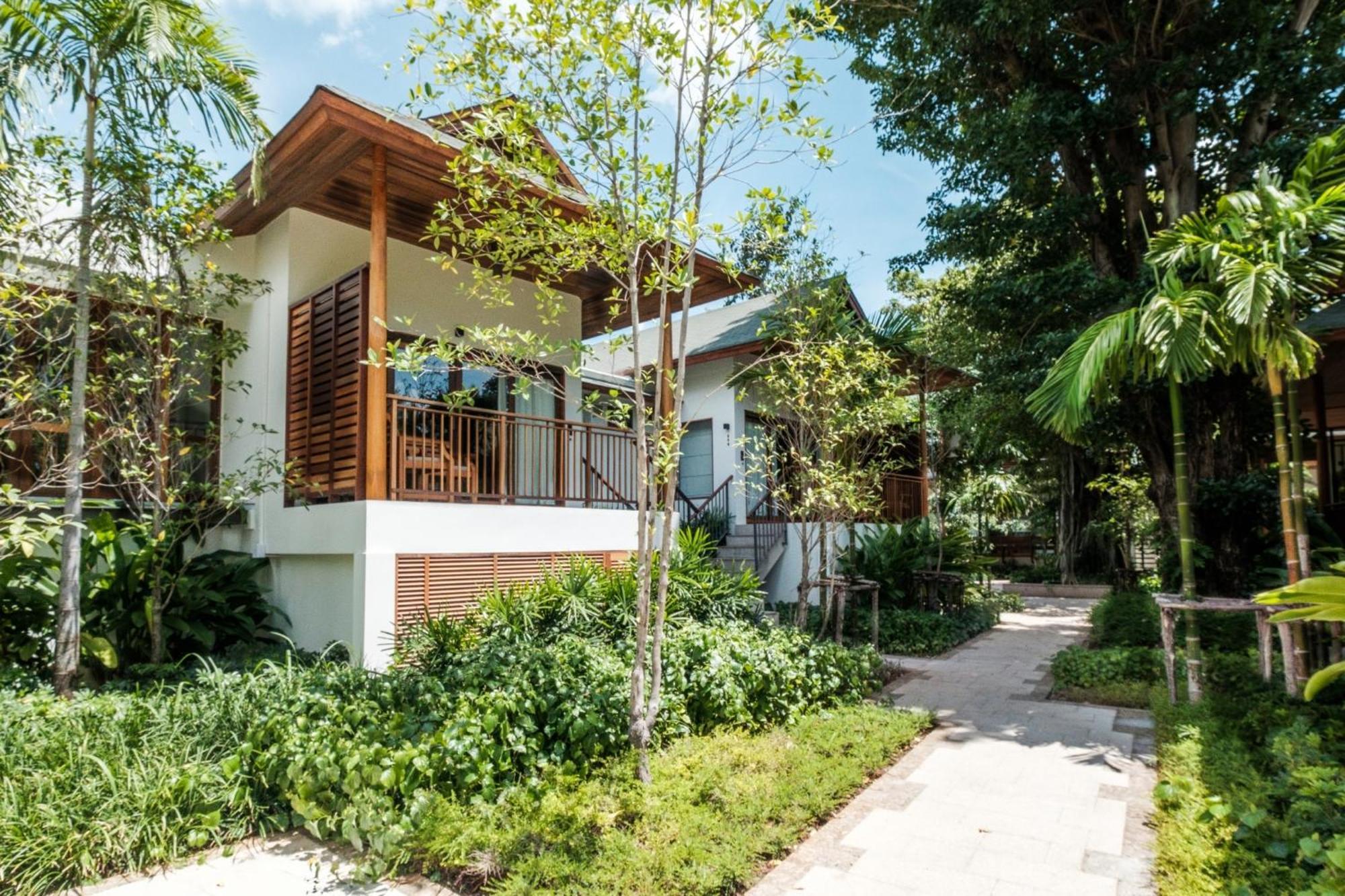 Banana Fan Sea - Sha Extra Certified Resort 4*